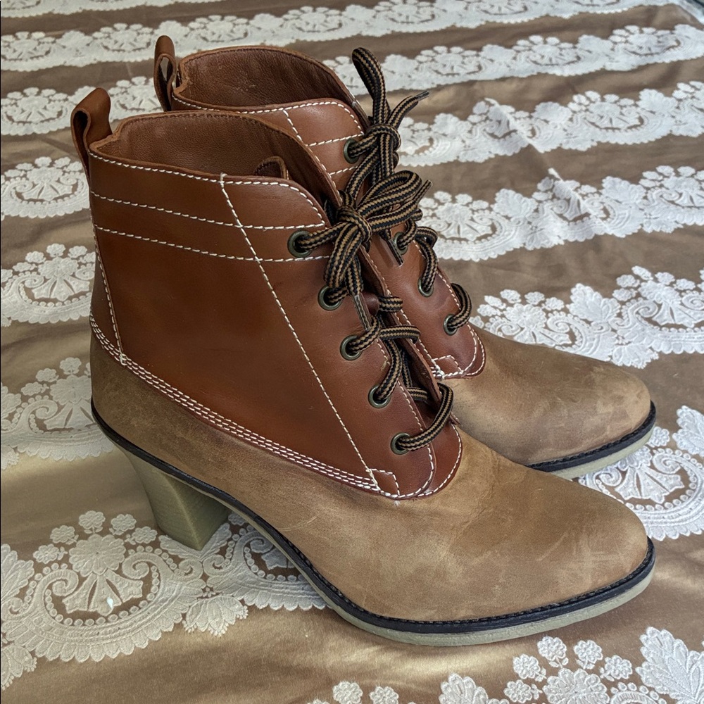 Johnston & Murphy Brown and Tan Heeled Boots